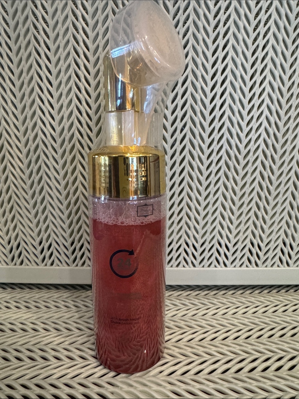 Ruby pomegranate foam cleanser. Gold Pump - anti-aging with collagen.